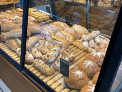 -Dough&Joe团憩(瑞虹天地月亮湾店)