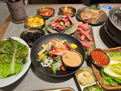 -草家酱蟹炭火烤肉店(珲春南路一店)