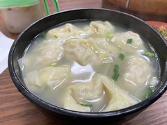 三鲜大馄饨-万寿斋(山阴路店)