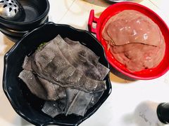 铜元屠场鲜毛肚-铜元老码头鳝鱼火锅