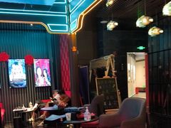 -屋有岛沉浸游戏旗舰店(中山公园店)