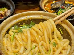 -有红鸡毛店·砂锅菜(抚琴夜市店)