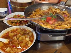 -富正毅三下锅·湘西韵味(天门山索道店)