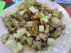摩梭饵块鸡-泸沽肴(泸沽湖大洛水村农村信用社旁店)