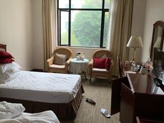 -曲江惠宾苑宾馆(大雁塔大唐不夜城店)