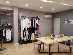 -花儿照相馆·最美证件照(红旗街万达店)