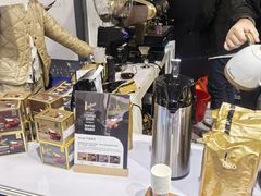 -上海跨国采购会展中心