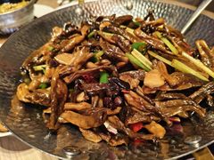 -艳阳天·非遗楚菜(武汉客厅店)
