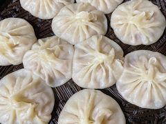 -叁益灌汤包(大润发店)
