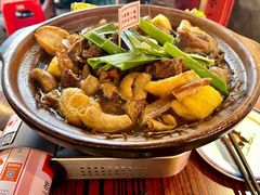 精品牛腩牛杂煲-沙胆彪炭炉牛杂煲(成都玉林店)