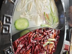 -老酉火锅(阳明古镇店)
