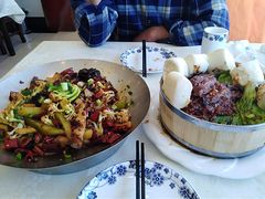 -鑫巴蜀小镇 · 水煮鱼专研店(玉桥店)