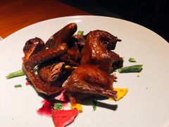 蓝莓酱鸿运乳鸽-RIVIERA 松鹤楼(外滩店)