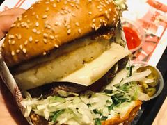 -The Habit Burger Grill 哈比特汉堡(复兴soho店)