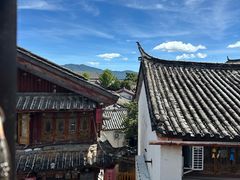 -桥边小楼·手工云南菜·古城观景小楼