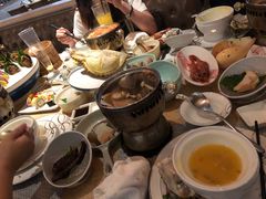-雍和会海鲜姿造自助(湖东路店)