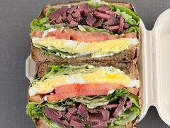 能量满满牛肉三明治-萤火虫咖啡(后海店)
