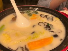 -港丽餐厅(高德置地店)