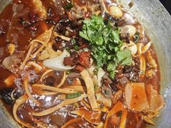 -川流不息·地道川菜·小龙虾(松东路店)