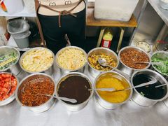 -巍山𤆵肉饵丝