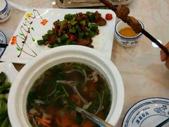 -马尔龙新疆饭店·清真(瑞景店)