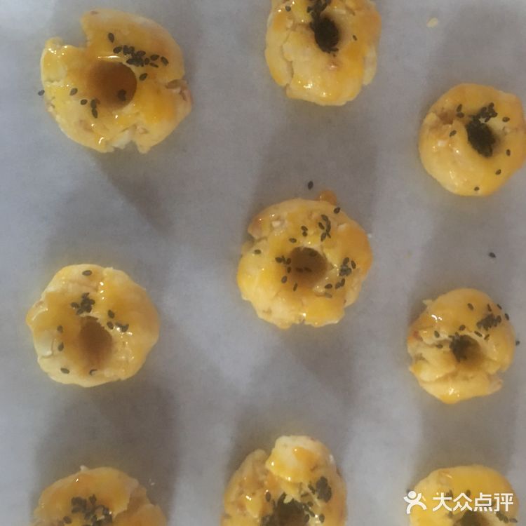 又香又脆太好吃了。拿出隔天晩上拌好的牛肉