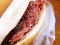 特色腊牛肉夹馍-老马家马蓉蛋菜夹馍·腊牛肉夹馍(回民街店)