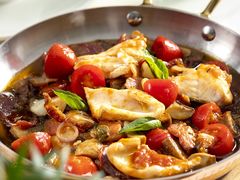 -港丽餐厅(高德置地店)