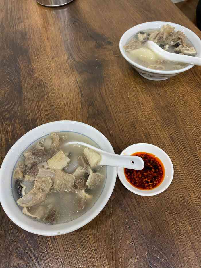 龙岩罗桥牛杂(长青路店)-"他们家是连锁店,厦门好像好几家分店,离公.