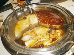 -老房老舍重庆火锅(假日城市店)