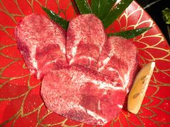 -山川小町·极番烧肉(新地假日广场店)