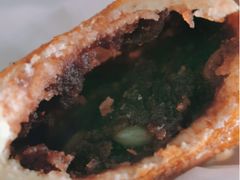 松仁豆沙酒酿饼-长发西饼(临顿路店)