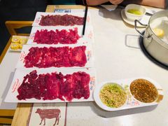 -浪里寻·臻牛养生牛肉火锅(方圆荟店)