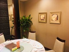 包厢-御花园·粤菜·海鲜火锅(中山公园店)