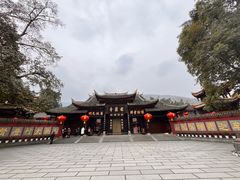 -峨眉山报国寺
