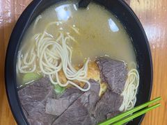 -志权牛肉面(灵山路店)