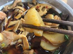 荤素合冒-雷祖芳老妈蹄花店