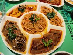 小吃五拼-令氏家外家周秦食府(高新店)