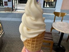-枫叶小镇奥特莱斯