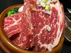 -山川小町·极番烧肉(新地假日广场店)