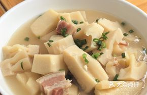 Salted Pork Stewed with Bamboo Shoots