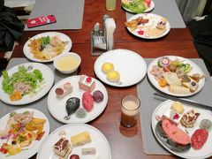 -南郊宾馆·风味自助餐厅·山东十六地市特色菜
