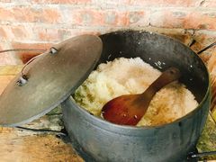 -乡巴佬鼎锅饭