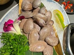 -瑞虹新天地月亮湾