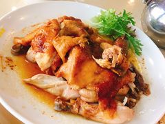 大鹏窑鸡-鹏城人家海鲜酒家·23年老字号(较场尾店)