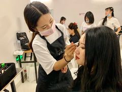 -金夫人化妆摄影职业培训学校