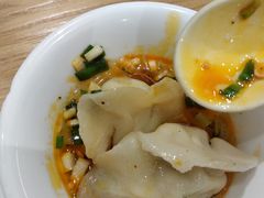 酸汤白菜猪肉水饺-秦香阁·西北家常菜(徐汇日月光中心店)