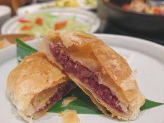 现烤玫瑰鲜花饼-云海肴·汽锅鸡·云南菜(高德置地店)