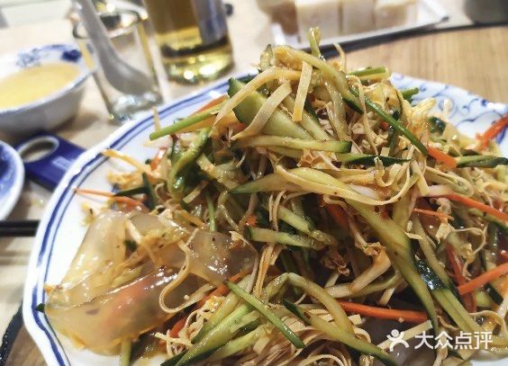 东北特色铁锅炖(唯亭店)