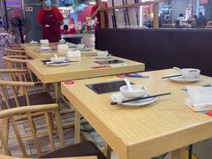 -杨老板·海鲜集市火锅·鲜切牛肉(中防万宝店)